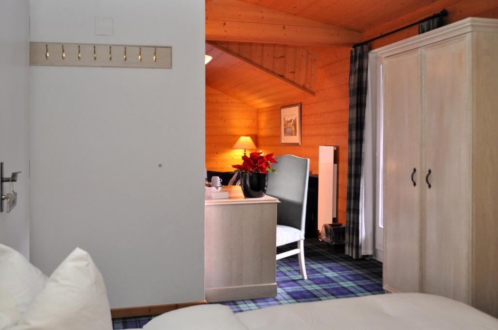 Hotel De La Paix Champery Phòng bức ảnh