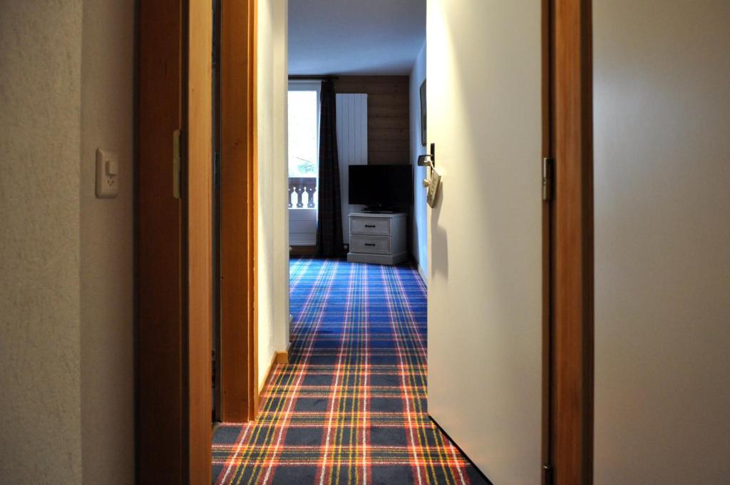 Hotel De La Paix Champery Phòng bức ảnh
