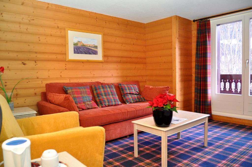 Hotel De La Paix Champery Phòng bức ảnh