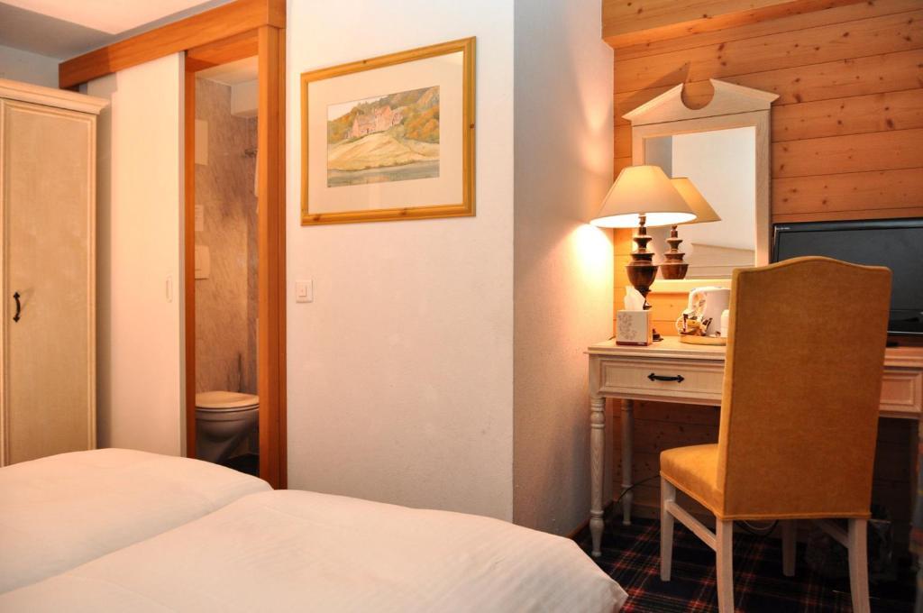 Hotel De La Paix Champery Phòng bức ảnh