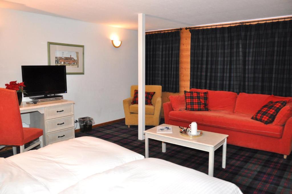 Hotel De La Paix Champery Phòng bức ảnh