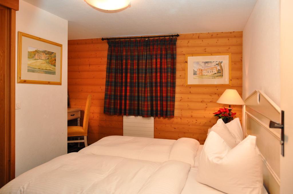 Hotel De La Paix Champery Phòng bức ảnh